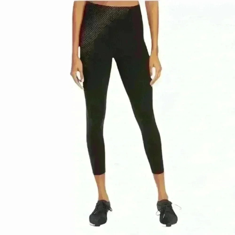 NWT  SPANX Every.Wear Asymmetrical
Reflective 7/8 Leggings size L